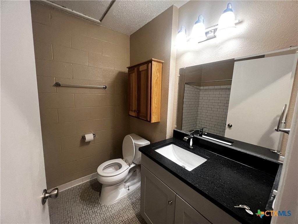 200 Twin Mountain Rd Apt D2 #D2 - Photo 7 of 11