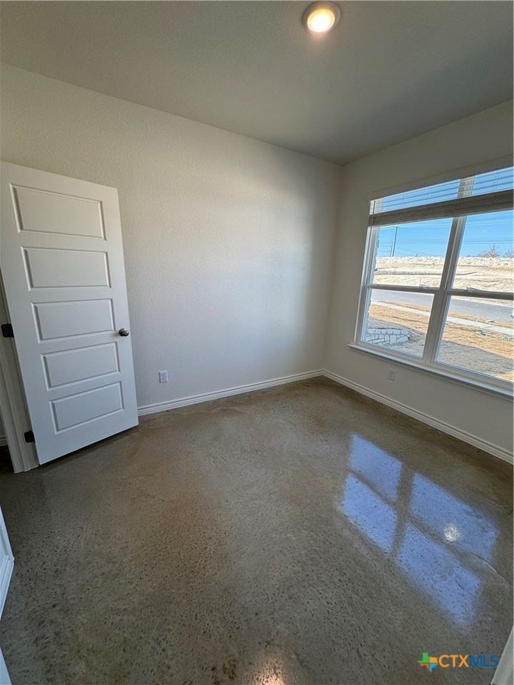 3900 American Elm Dr #A - Photo 5 of 21