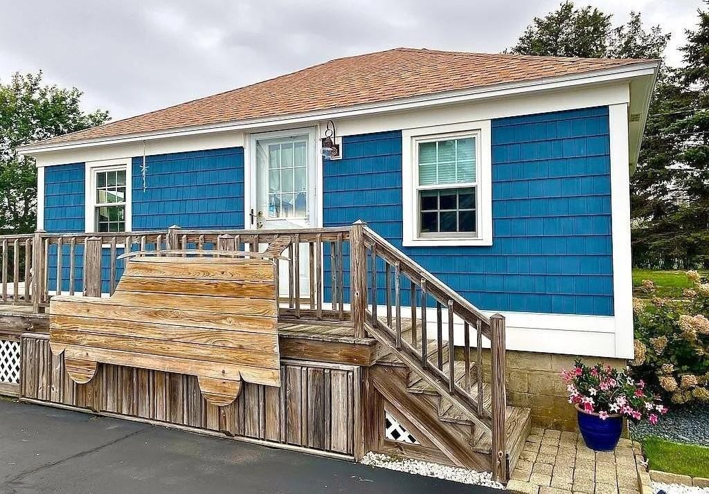 34 Ellery Ave - Photo 2 of 16