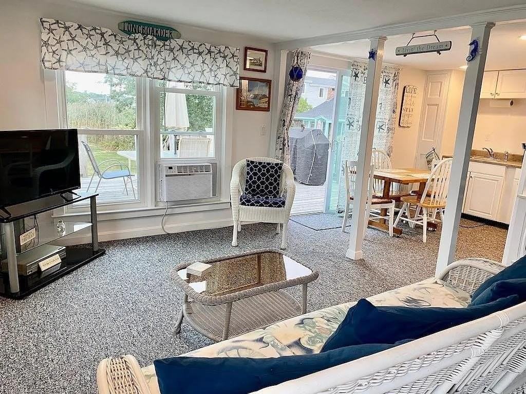 34 Ellery Ave - Photo 3 of 16