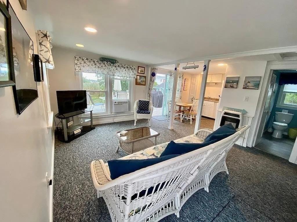 34 Ellery Ave - Photo 4 of 16