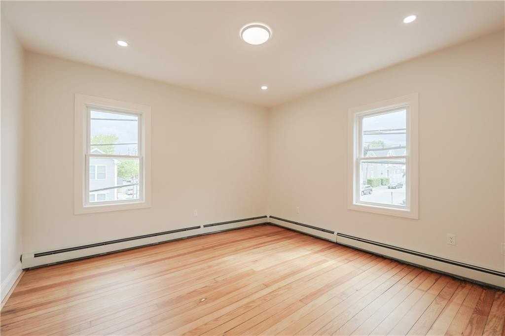 529 Wood St Apt 2 #2 - Photo 6 of 14