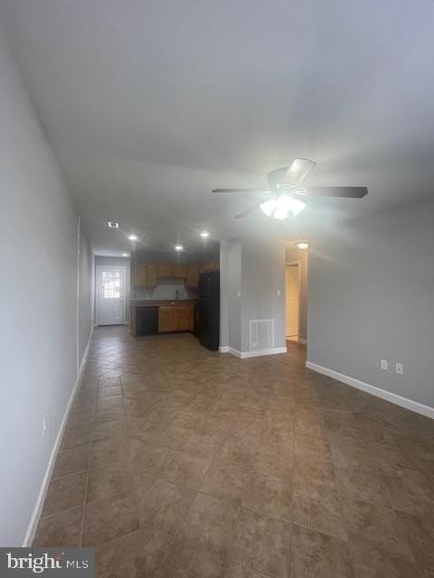 604 Green Tree Ln - Photo 5 of 19