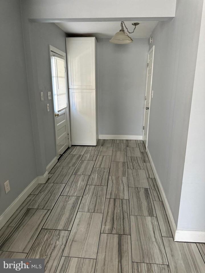 303 3rd Ave Se - Photo 2 of 15