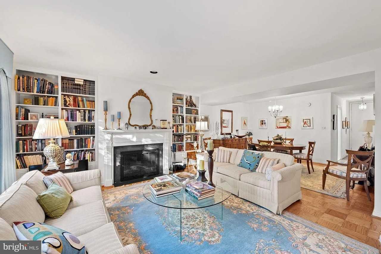 42 Bouton Green Ct - Photo 5 of 32