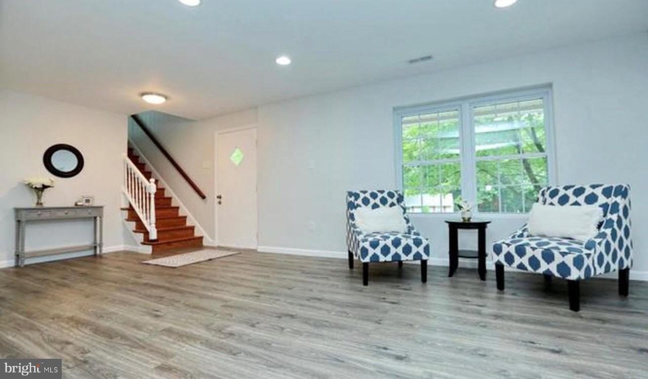 2609 Dakota St - Photo 3 of 14