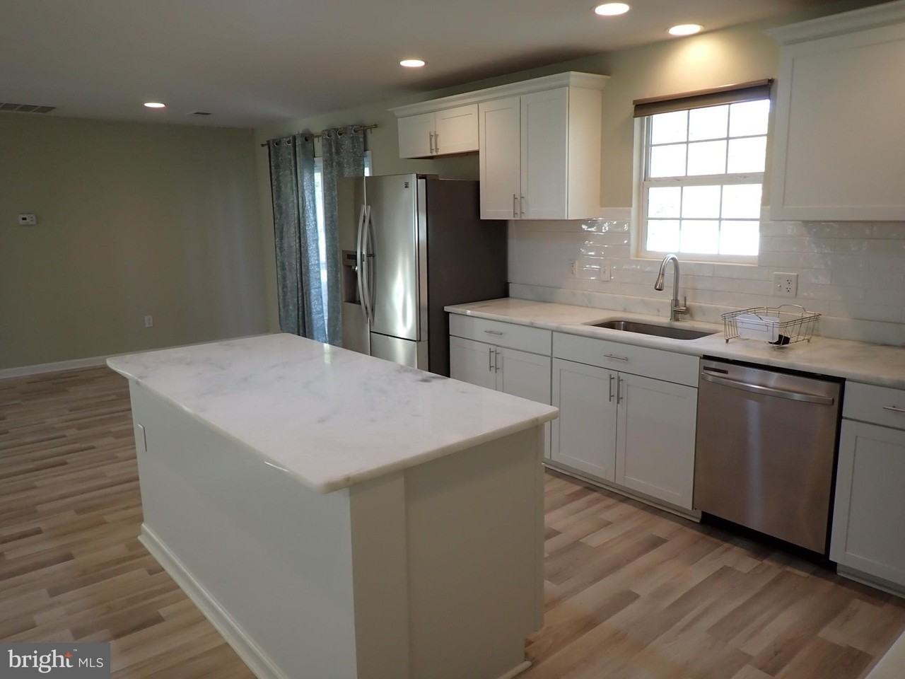 22064 Spring Valley Dr - Photo 6 of 25