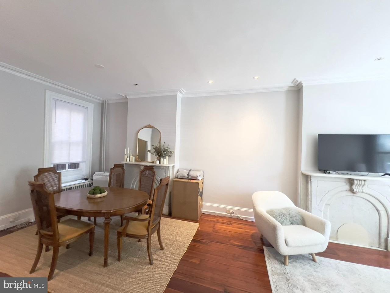 726 S 16th St - Photo 4 of 25