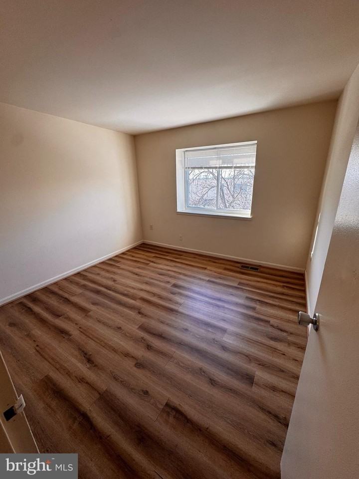 4655 Logsdon Dr - Photo 2 of 10