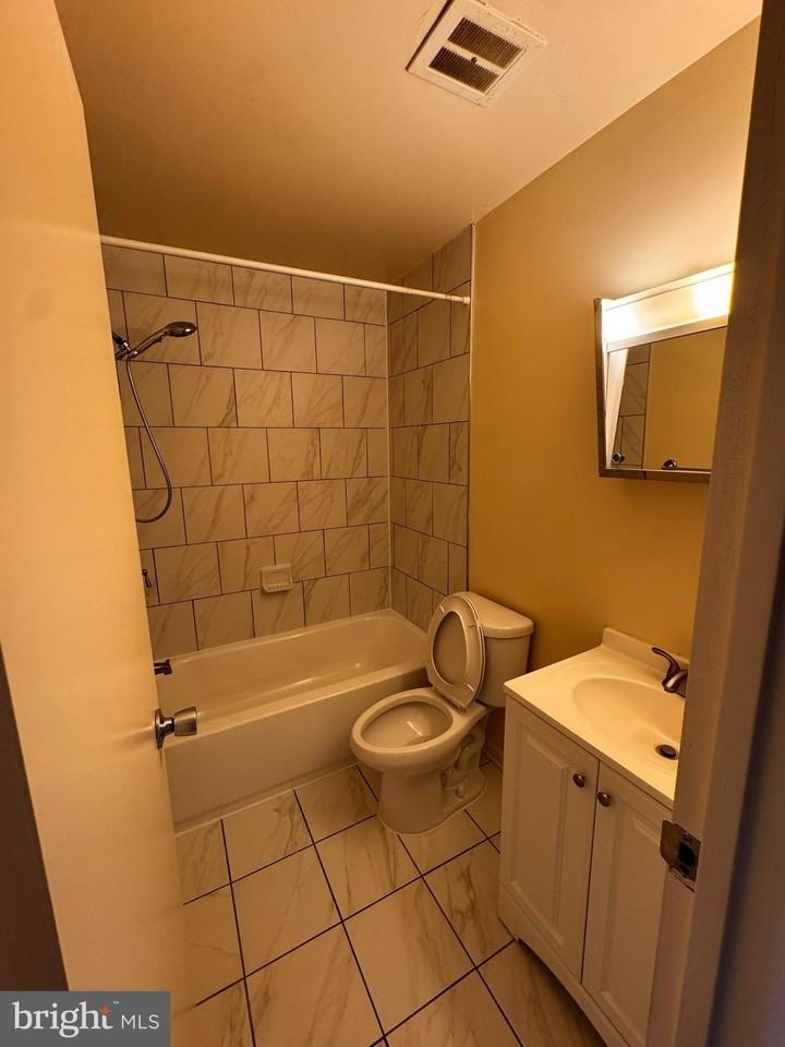 4655 Logsdon Dr - Photo 3 of 10