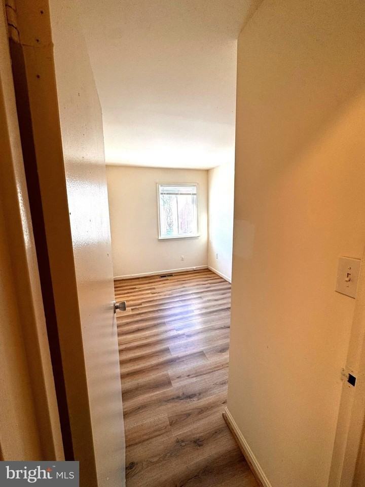 4655 Logsdon Dr - Photo 5 of 10