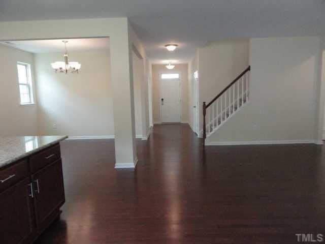 720 Blossom Bay Ln - Photo 5 of 10