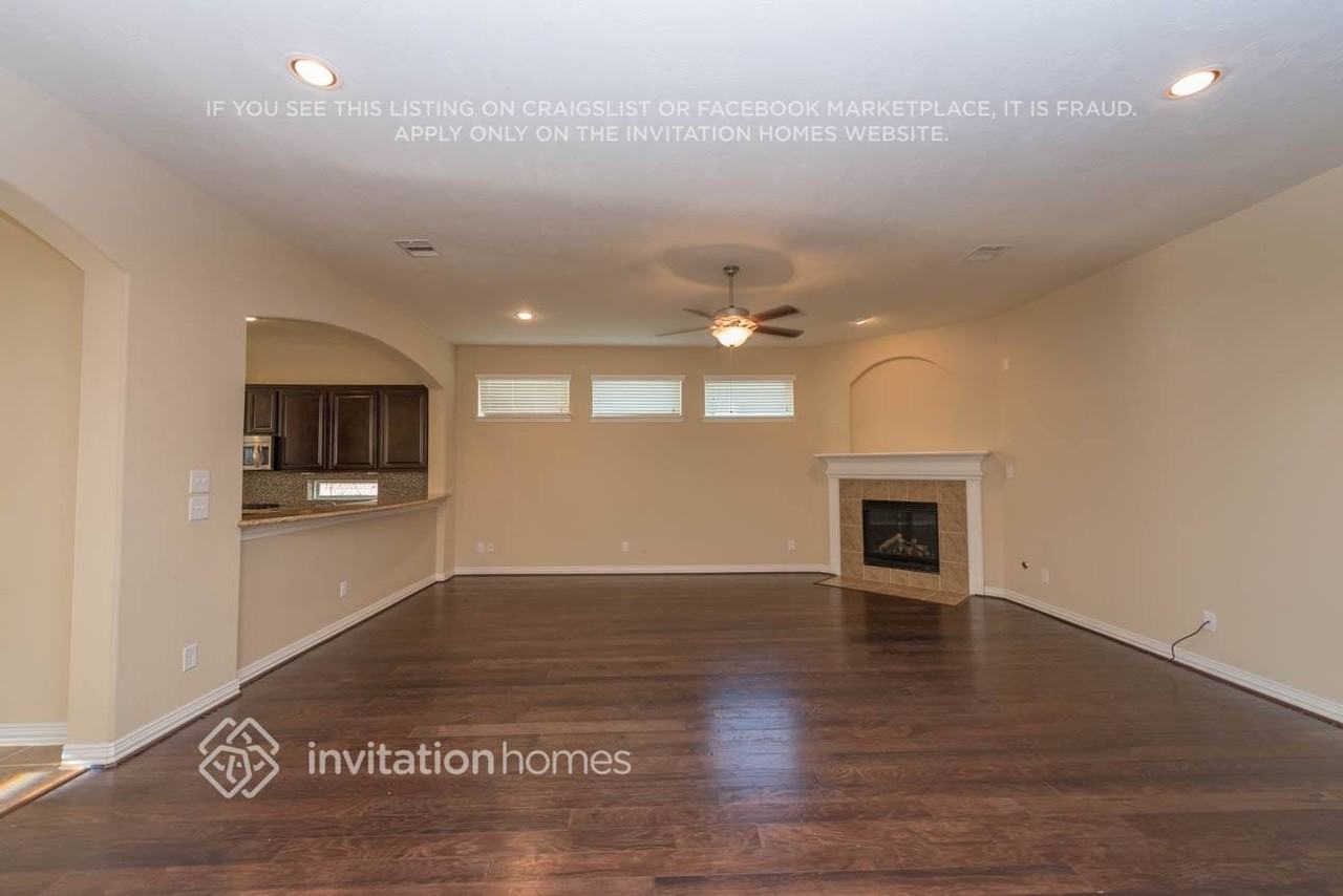 30810 Academy Trace Dr - Photo 6 of 24