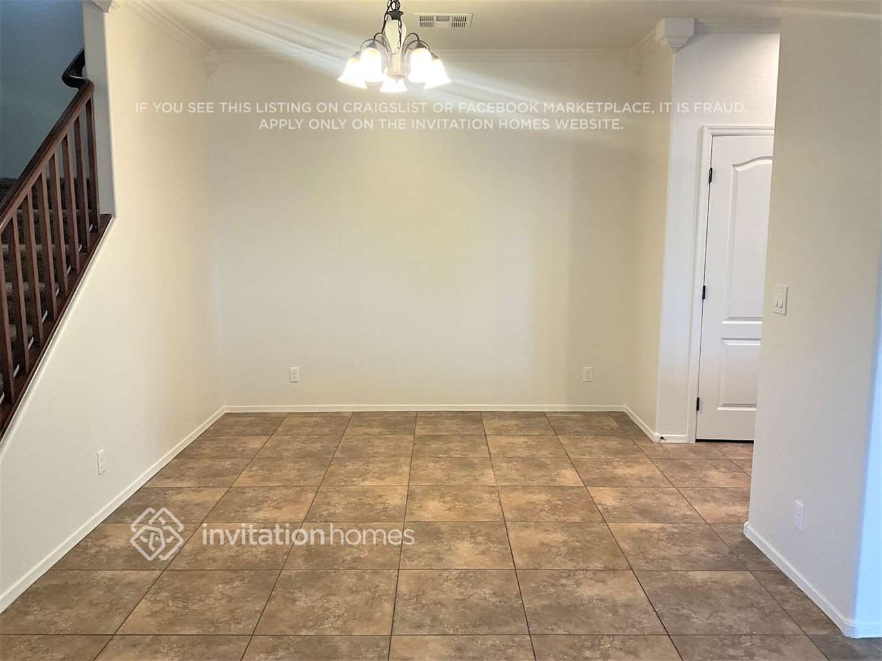 13405 N 87th Dr - Photo 3 of 18