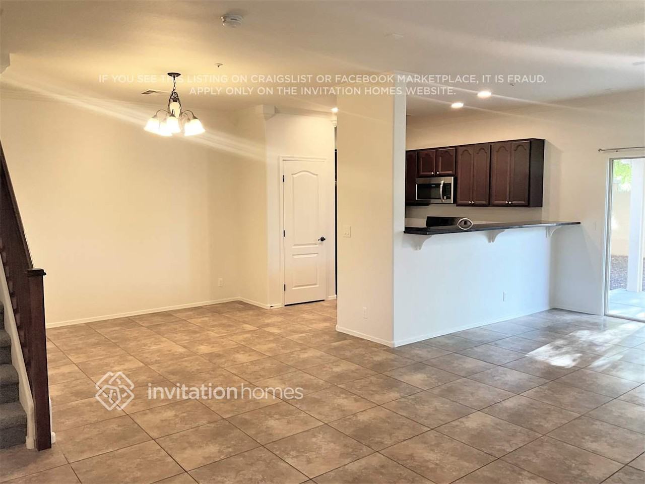 13405 N 87th Dr - Photo 4 of 18