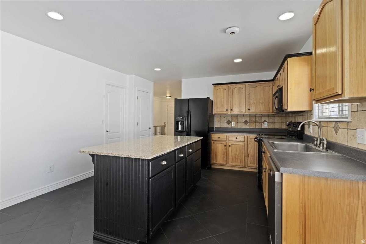 13867 S Mary Loraine Cir - Photo 4 of 14