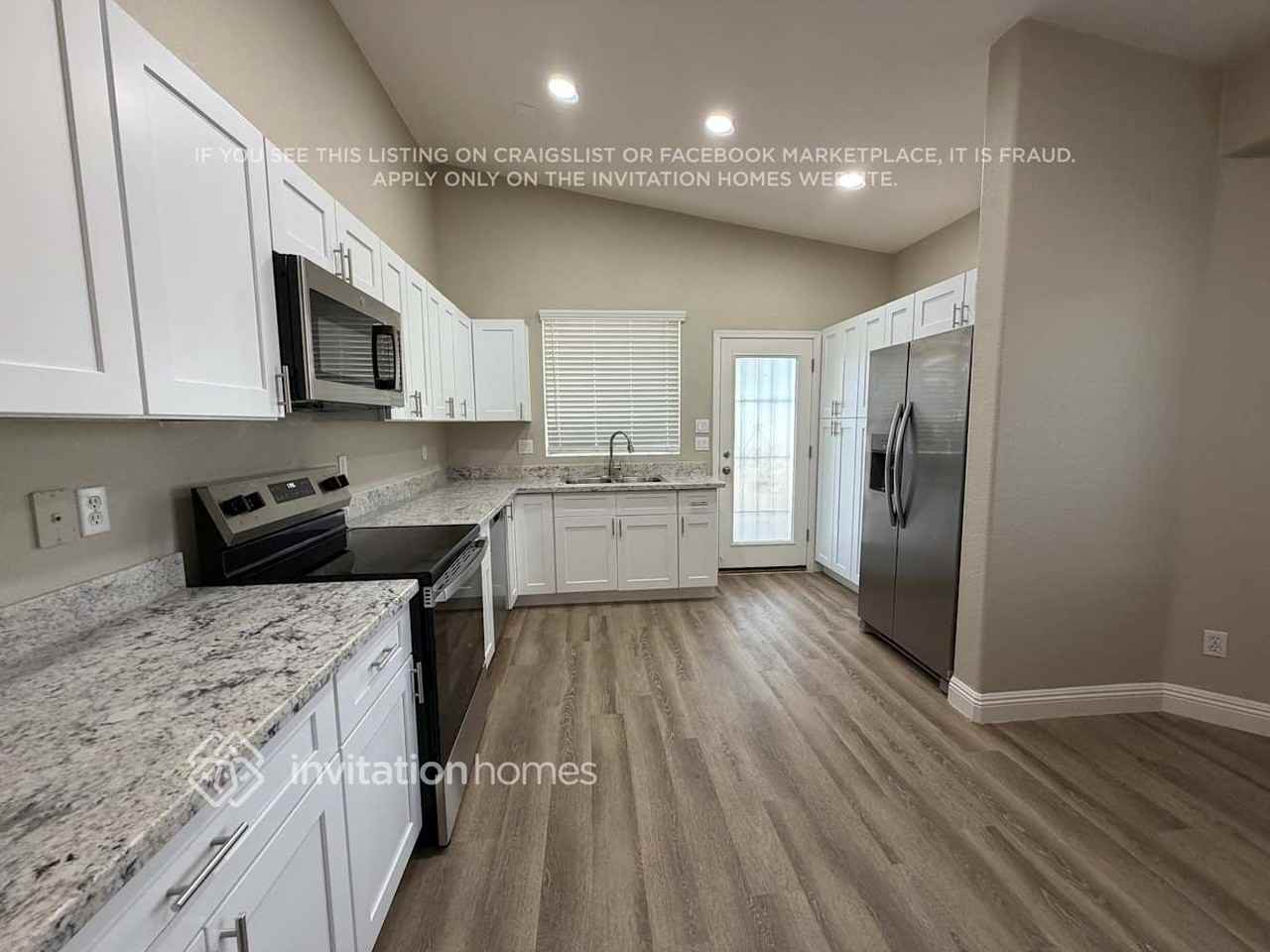 918 S Banning St - Photo 5 of 16