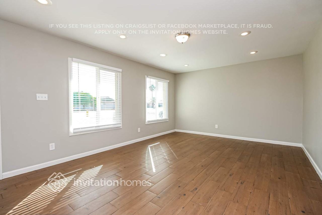 4500 S Grandview Ave - Photo 5 of 18