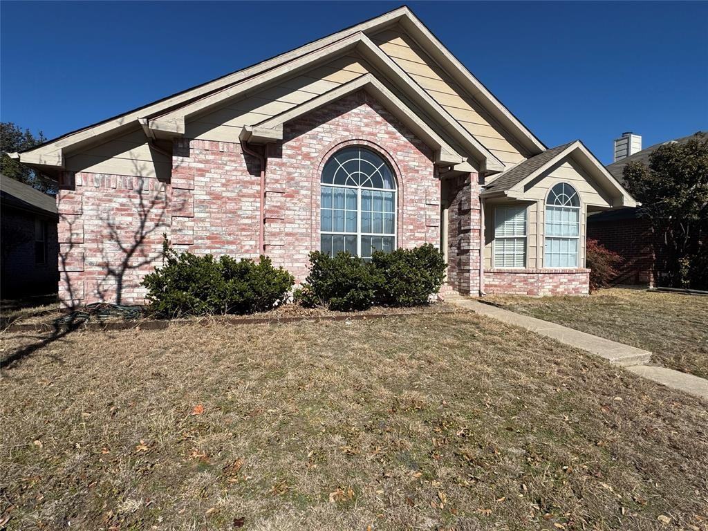 2304 Foothill Rd - Photo 3 of 19