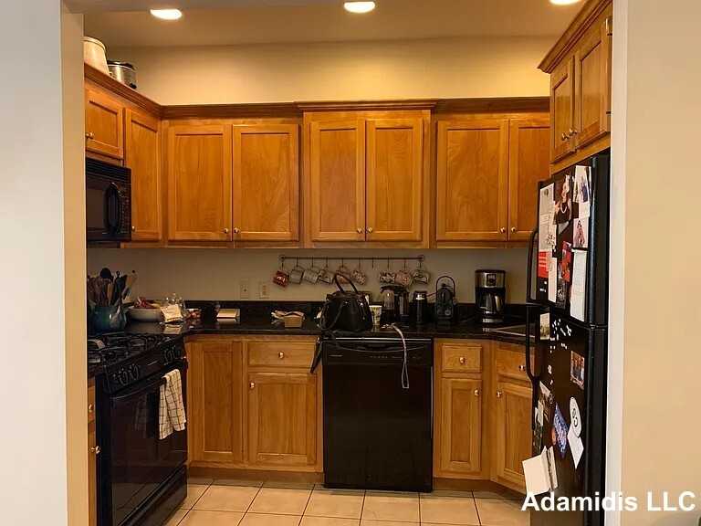 82 Highland St #2 - Photo 3 of 22