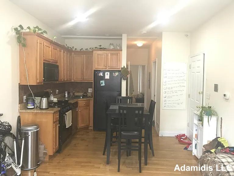 82 Highland St #2 - Photo 5 of 22