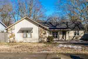 featured image of 2176 Woodfield Park Rd