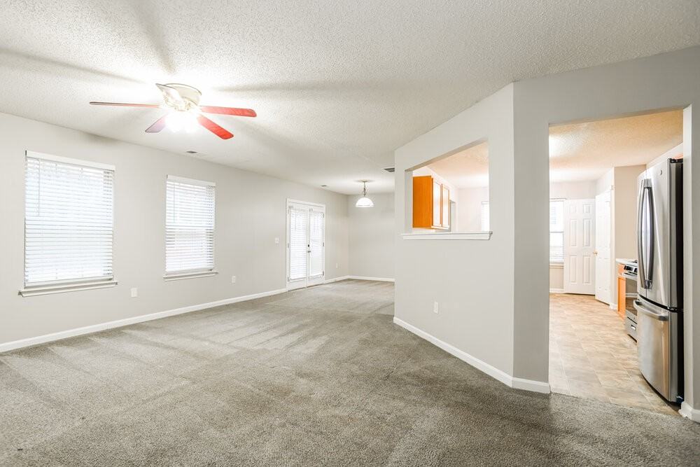 6703 Devongate Ln - Photo 5 of 17