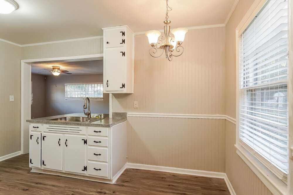 216 Westwood Dr - Photo 7 of 16