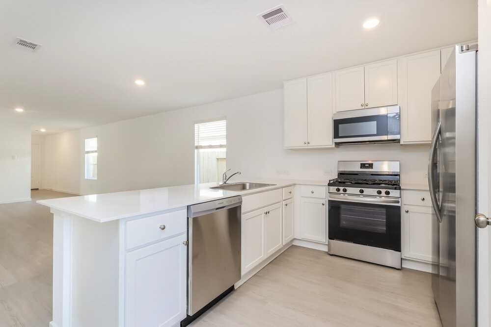 1536 Sunset Ridge Dr - Photo 7 of 16