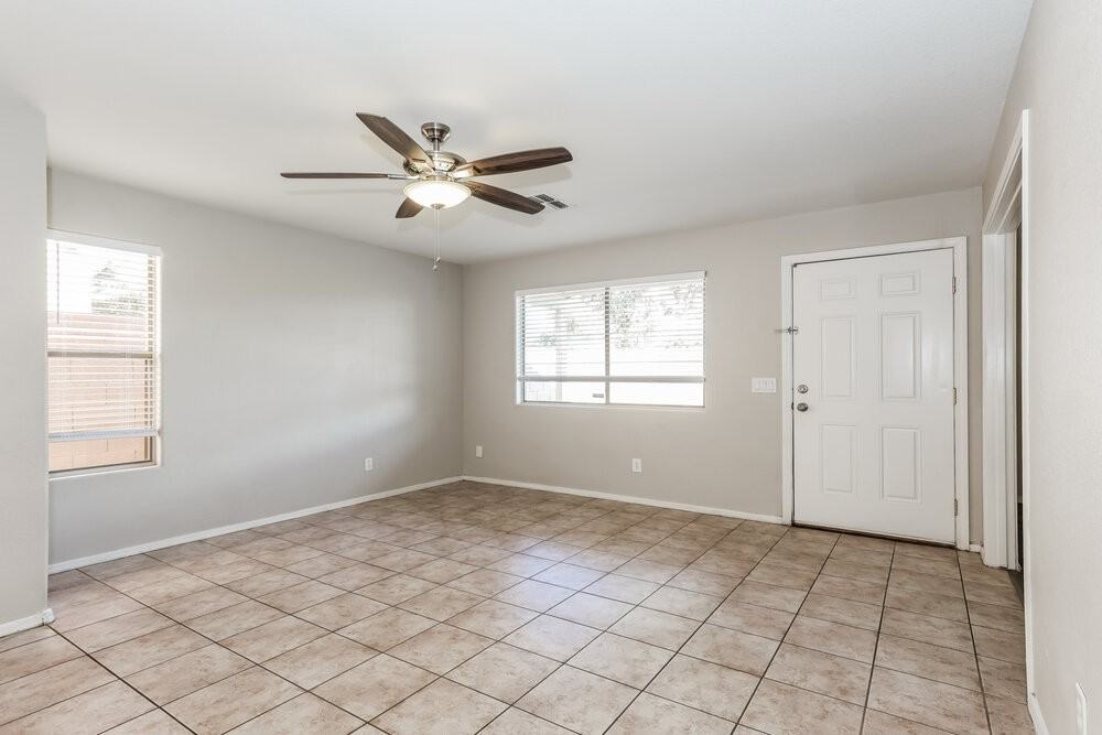 1901 N 129th Ave - Photo 3 of 16