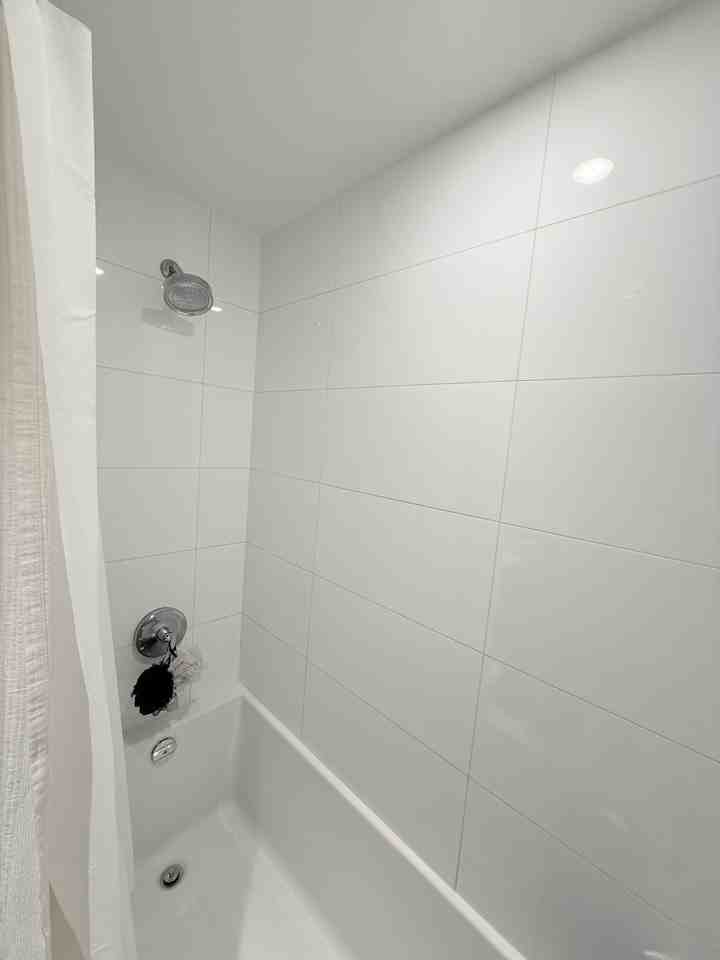 3008 Glen Drive #505 - Photo 7 of 11