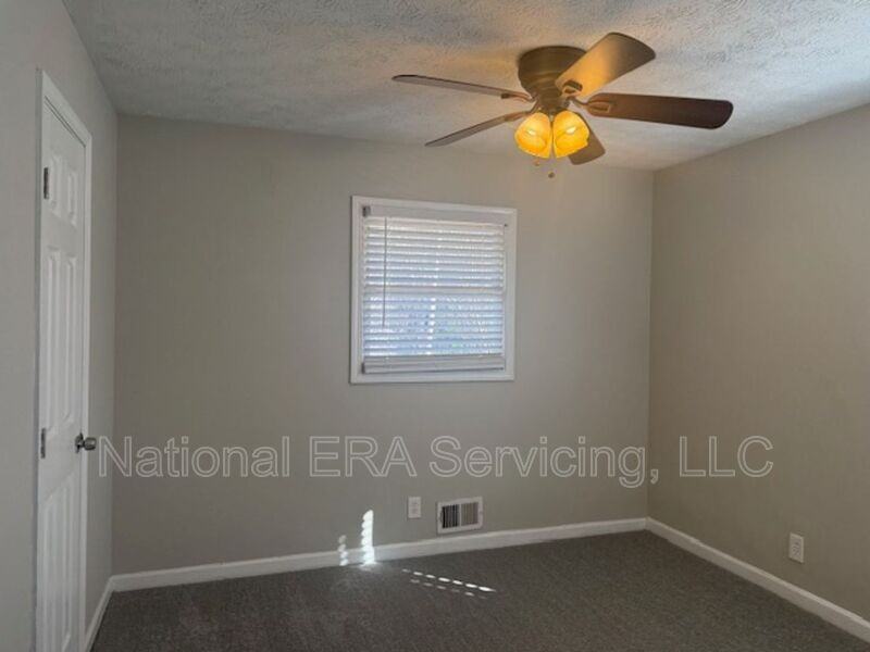 103 Forestwood Dr - Photo 4 of 17