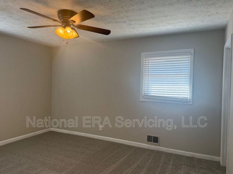 103 Forestwood Dr - Photo 7 of 17