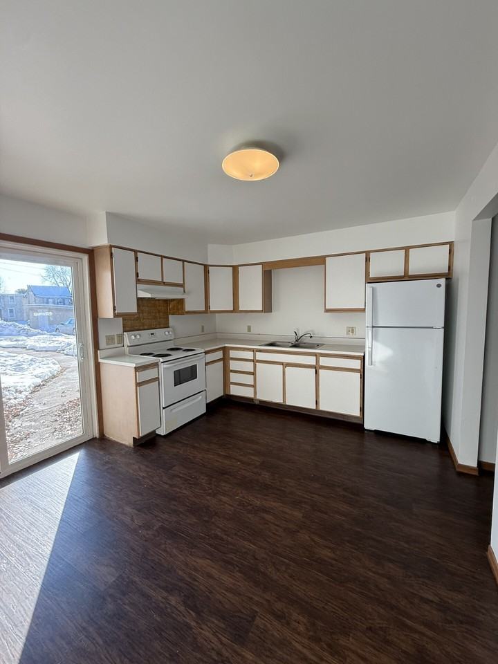 239 Maple Street - Photo 3 of 7