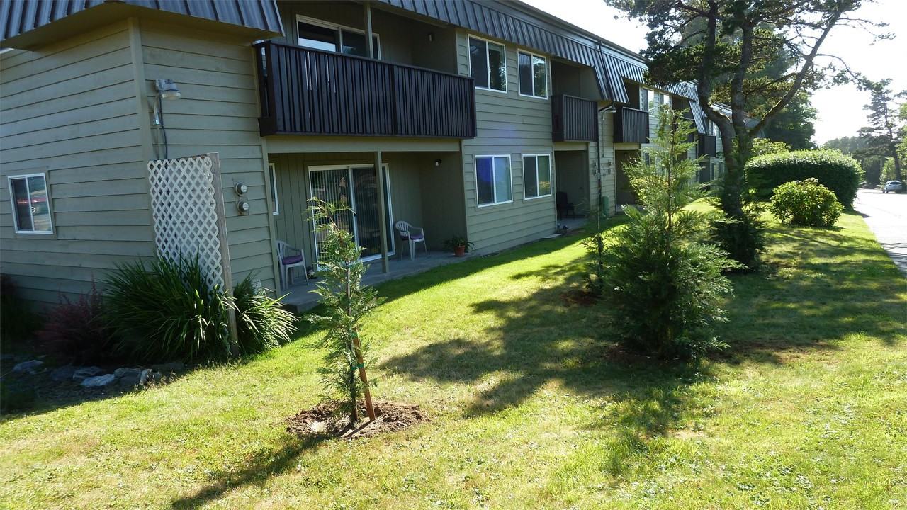 Oceanlake Estates Apartments - Photo 3 of 34