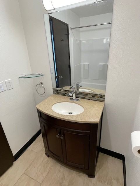 Oceanlake Estates Apartments - Photo 6 of 34