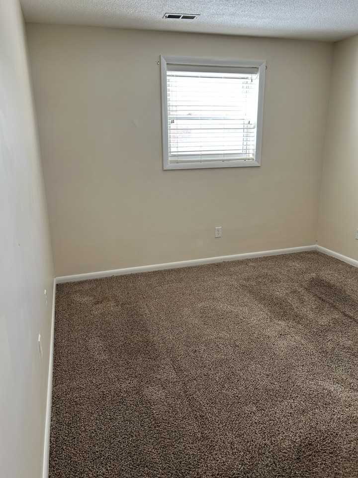103 N. Edgewood Apt 1 - Photo 5 of 7