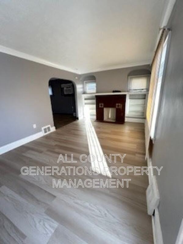 13309 Christine Ave - Photo 4 of 10