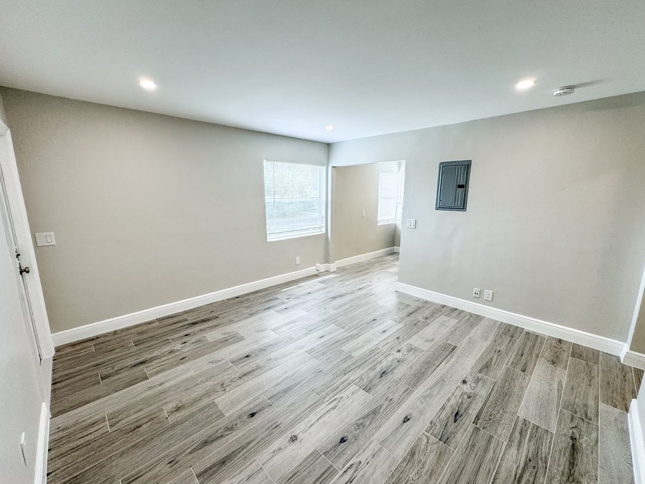 710 10th Street - Photo 2 of 11