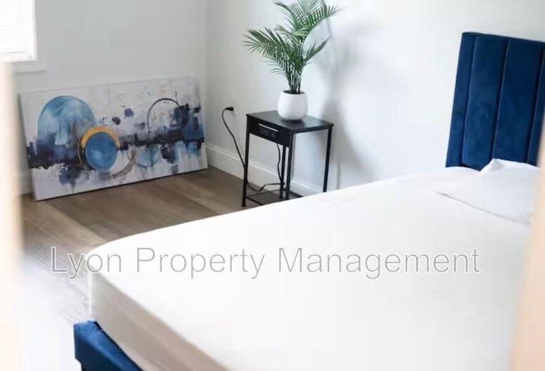 20 Westcott Ave #1 - Photo 7 of 11