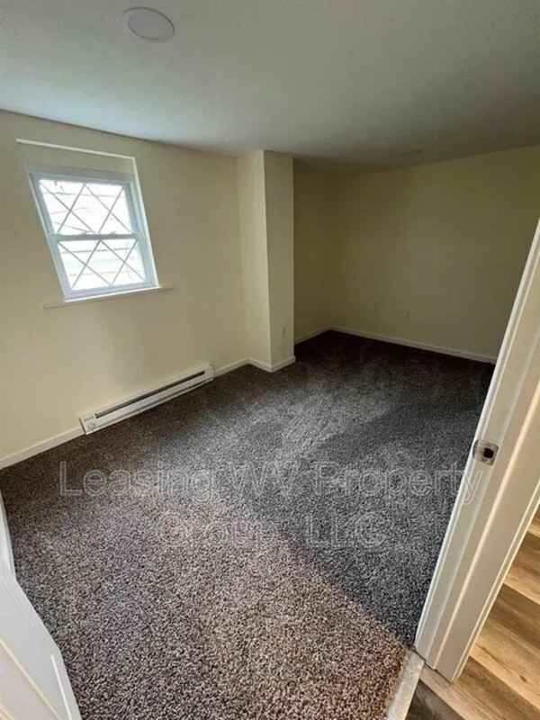 401 Main Ave #13 - Photo 3 of 4