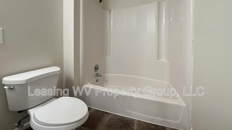139 Clayton Ave #2C - Photo 3 of 6