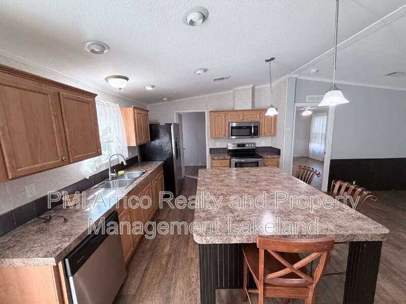 2974 Hickory Rd - Photo 6 of 18