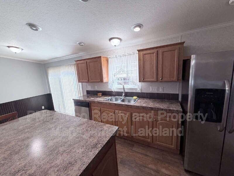 2974 Hickory Rd - Photo 7 of 18