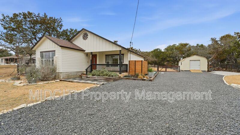 1361 Bob White Dr - Photo 3 of 29