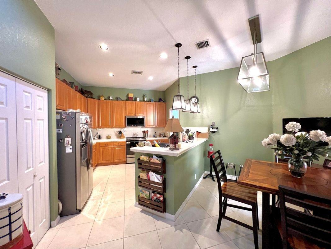 9942 Boynton Gardens Way - Photo 2 of 15