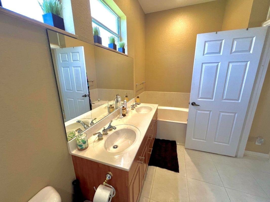 9942 Boynton Gardens Way - Photo 6 of 15