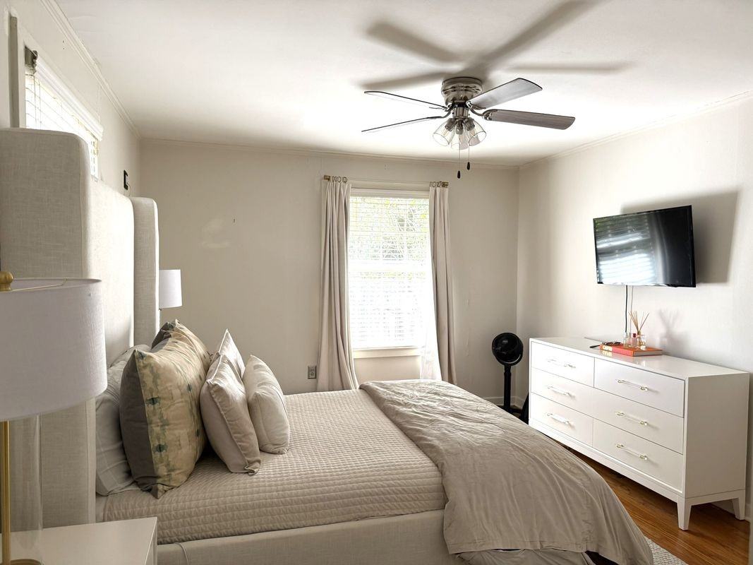 1418 Glasgow Ave - Photo 5 of 16