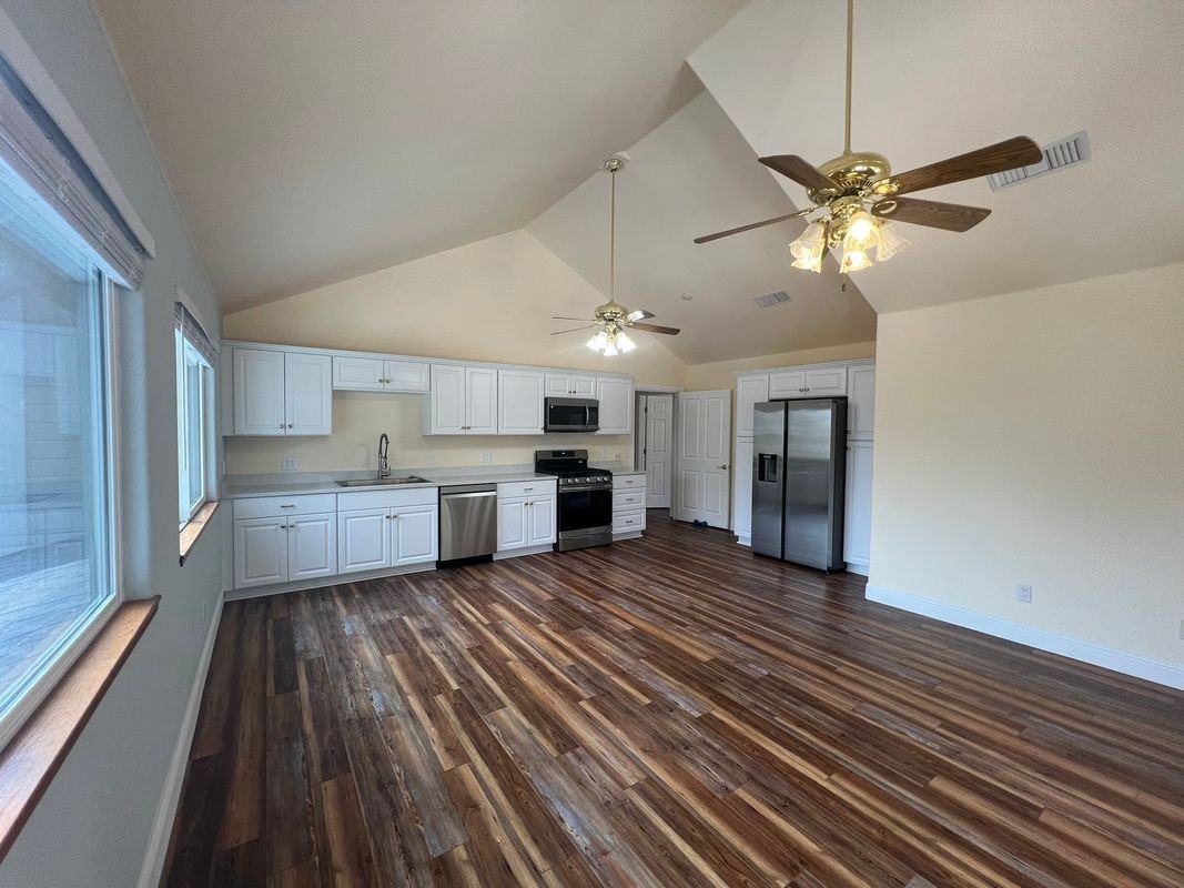 170 Cypress Dr ##A - Photo 5 of 17