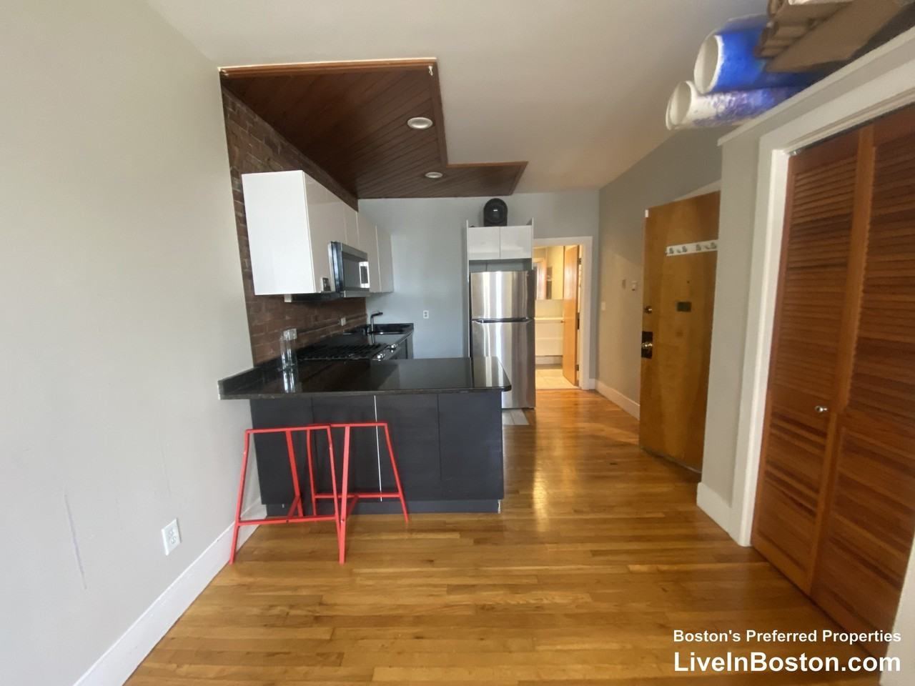 Hemenway St #1A - Photo 3 of 7